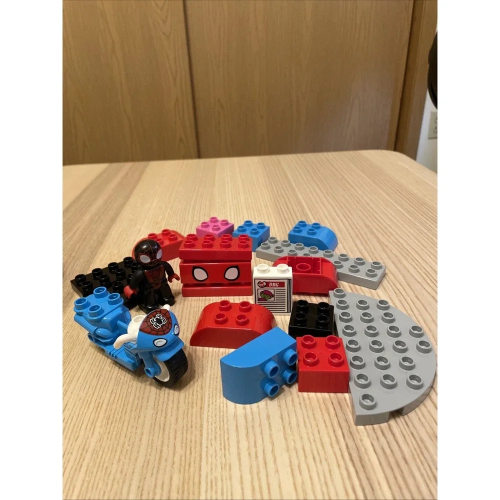 LEGO DUPLO Marvel Partial Set 19 Pc Miles Morales Figure Spider-Man Bike